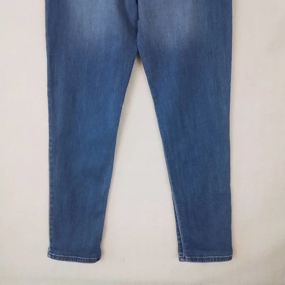 OshKosh Girlfriend Jeans‎ Size 14 in Medium Wash Denim